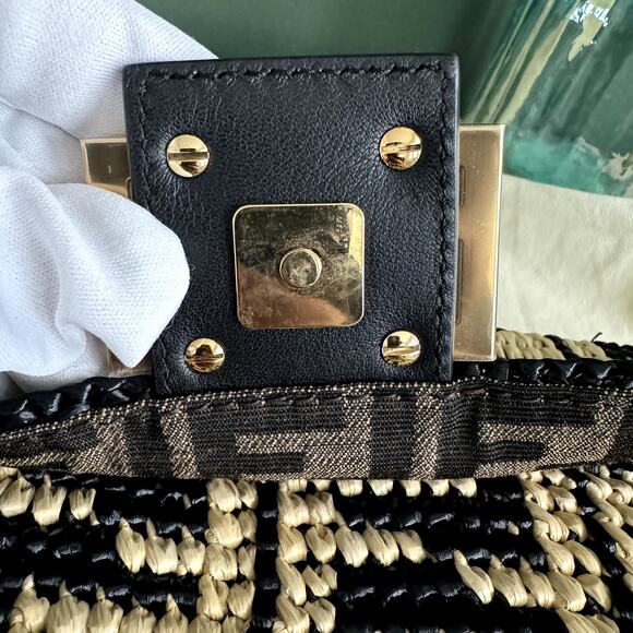 NEW Fendi Raffia Vitello Grace FF Crochet Baguette Natural Black Crossbody Bag - Picture 7 of 14